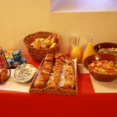 Aquitaine Hotel 2*