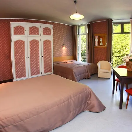 Hotel Aquitaine 2*