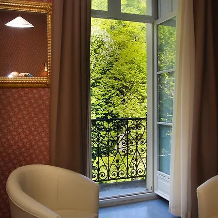 Aquitaine Hotel